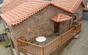Casa Largo S Lourenco E Casa Da Videira